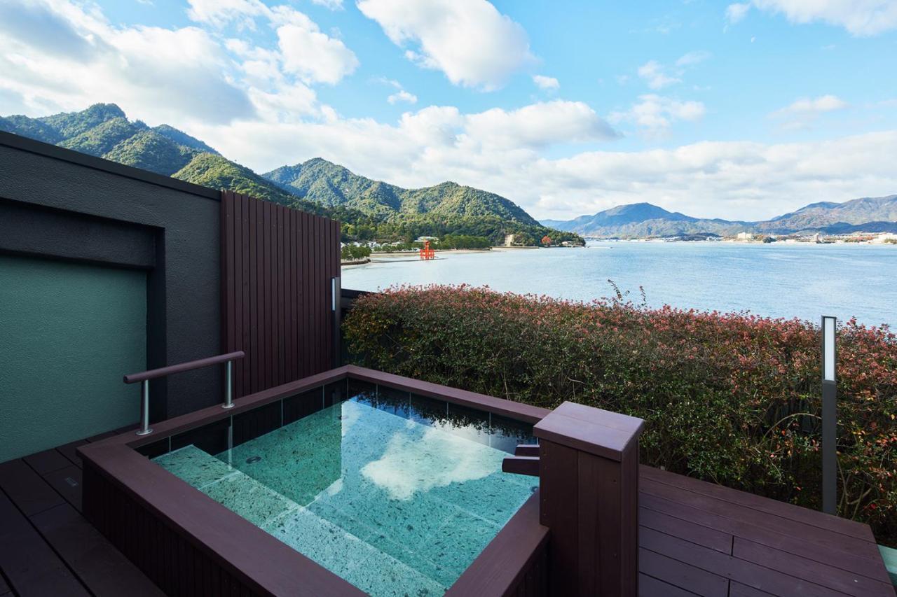 Hotel Itsukushima Iroha à Hatsukaichi Extérieur photo