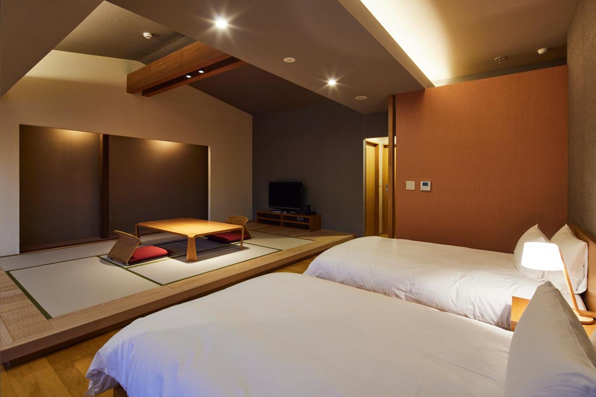 Hotel Itsukushima Iroha à Hatsukaichi Extérieur photo